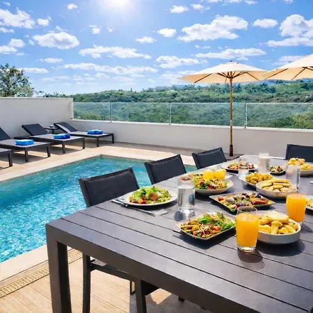 Marizen 4 Bedroom With Private Pool Villa